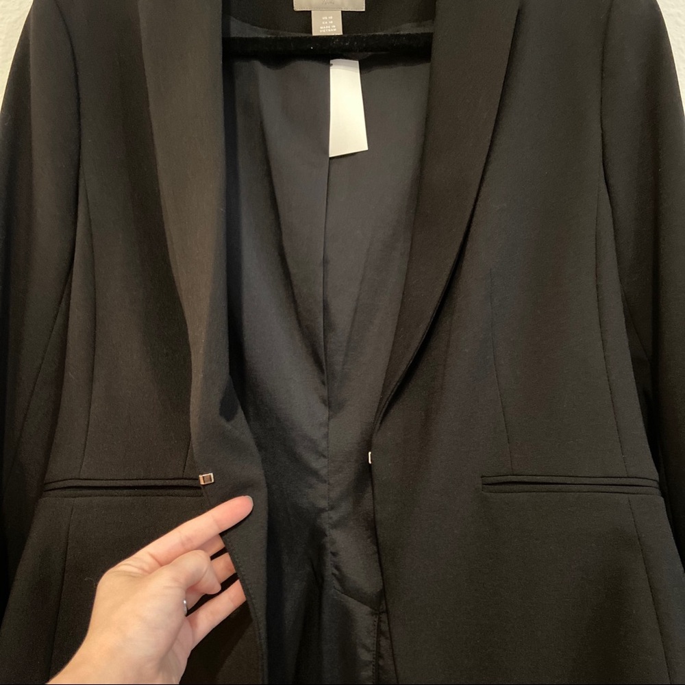 H&M Women’s Black Work Blazer - Picture 2 of 3